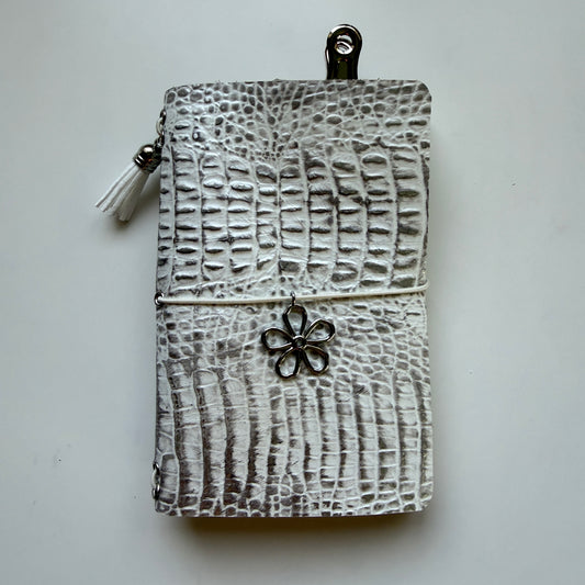 Margot | Pocket
