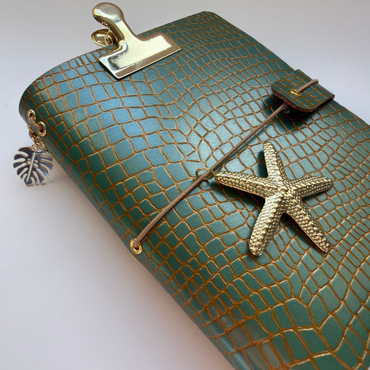 Calypso | A6 (bi-fold)