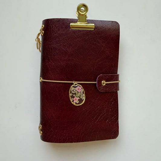 Claret | Pocket